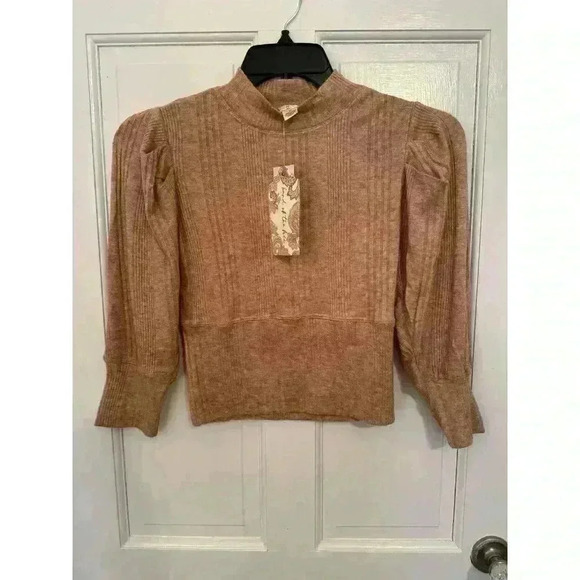Band of Gypsies Camel Soft Ribbed Cropped Sweater size XS NWT - Picture 1 of 3